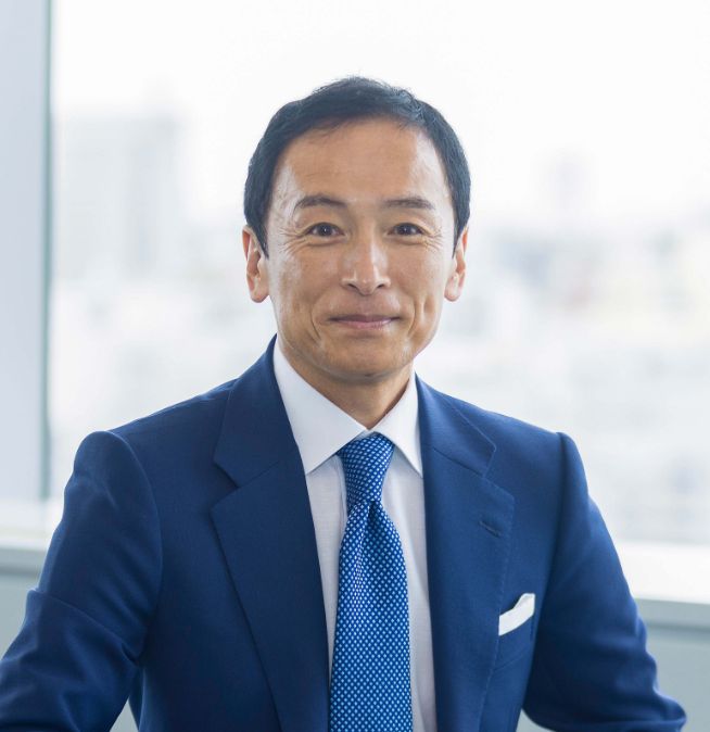 代表取締役グループCEO 岩﨑 辰之