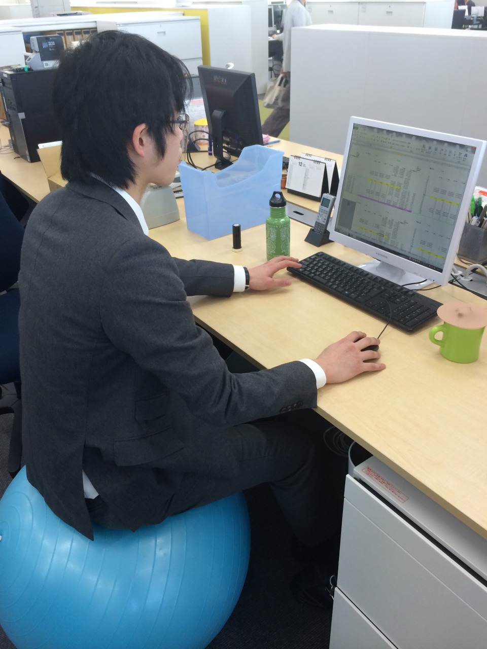 バランスボールを・・・