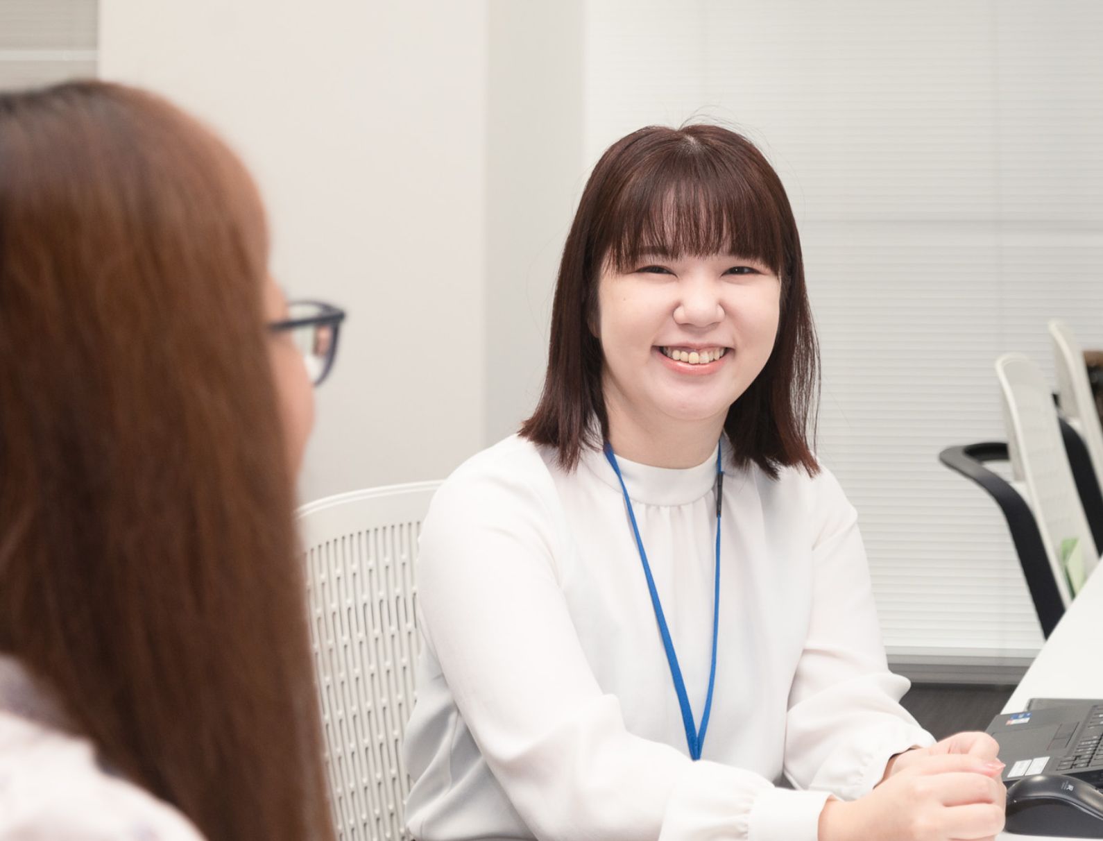 東京本社へ異動、営業へのキャリアチェンジといった大幅な環境の変化＝社内転職を経験