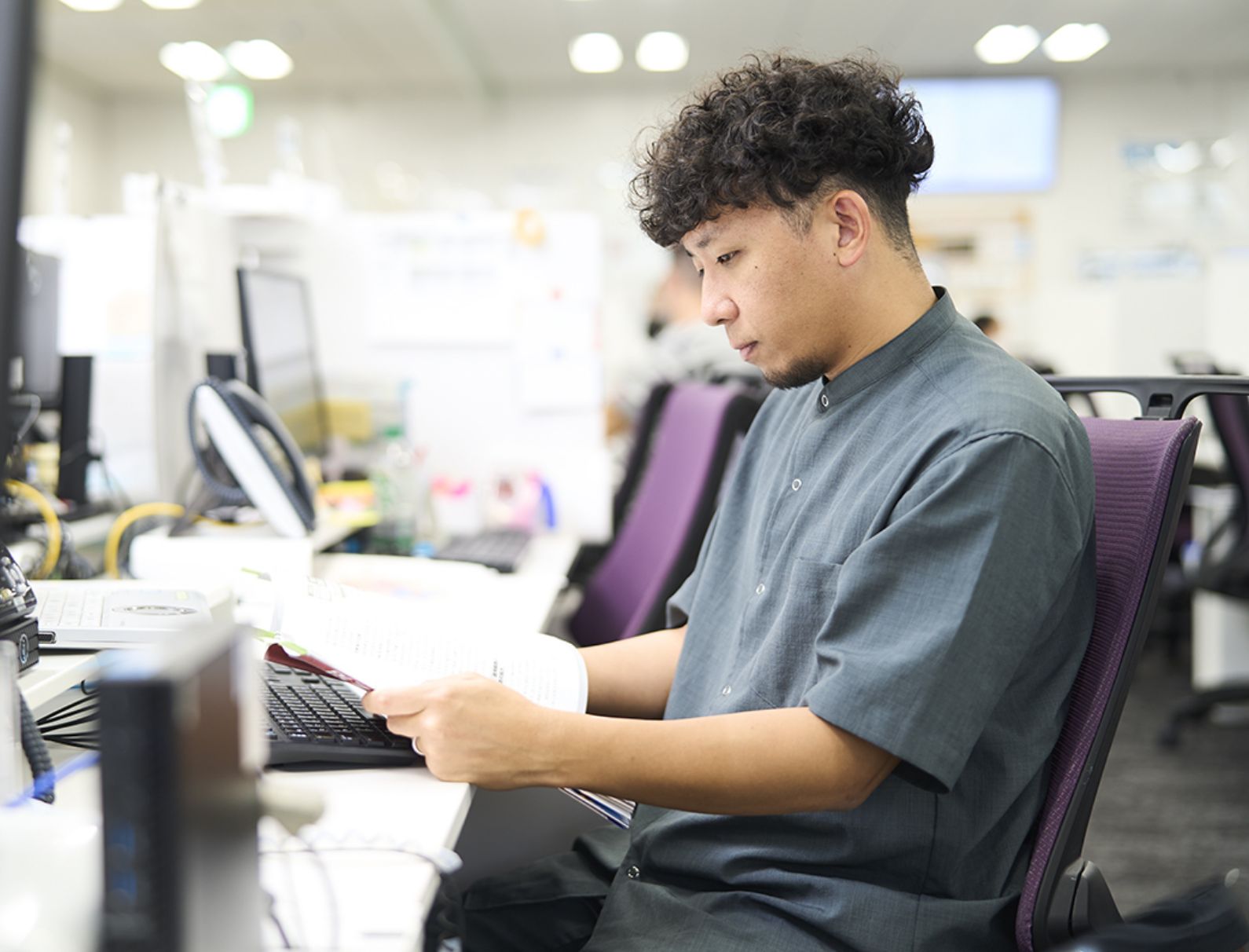 コールセンターのオペレーターとしてキャリアをスタート、事務も経験しながら資格取得等スキルアップを経てエプコへチームリーダー候補として入社